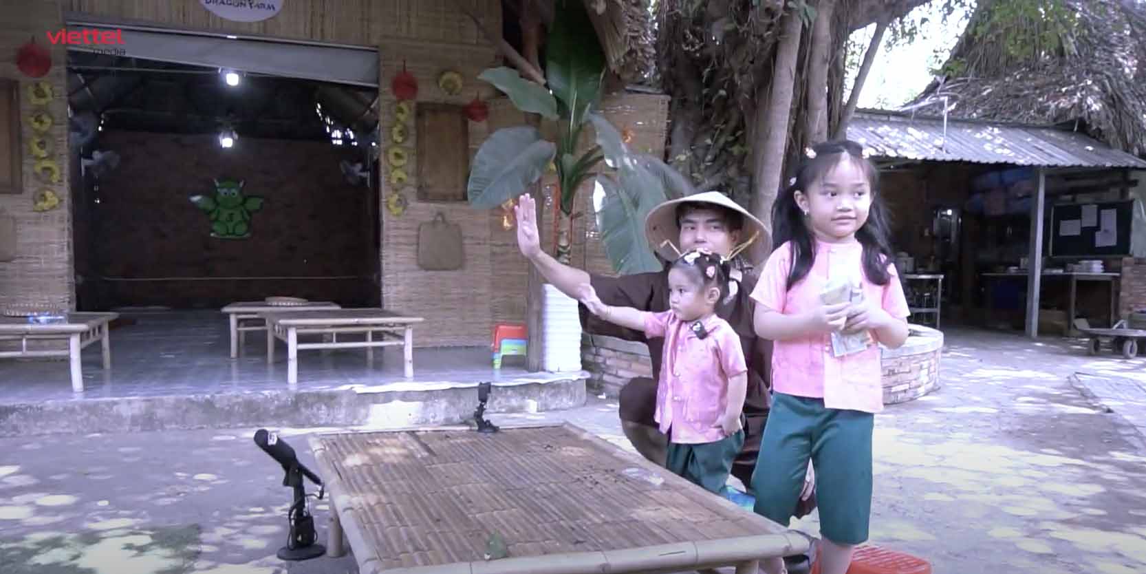 Trong tập cuối, Lê Dương Bảo Lâm cho khán giả thấy một vài khía cạnh khác mà anh hiếm khi bộc lộ.