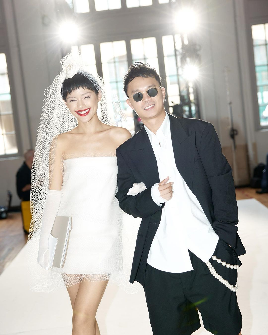 Bộ ảnh cưới táo bạo của cặp đôi Khánh Linh (Cô Em Trendy) và Vũ Minh Kông