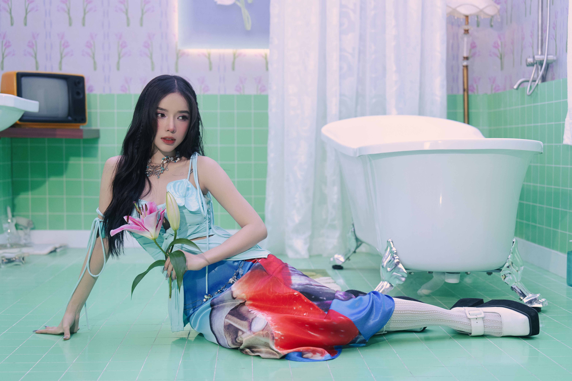 LyLy ra mắt E.P đầu tay, trải lòng: “Tôi không muốn kể lể để khán giả phải thương mình” - ảnh 2