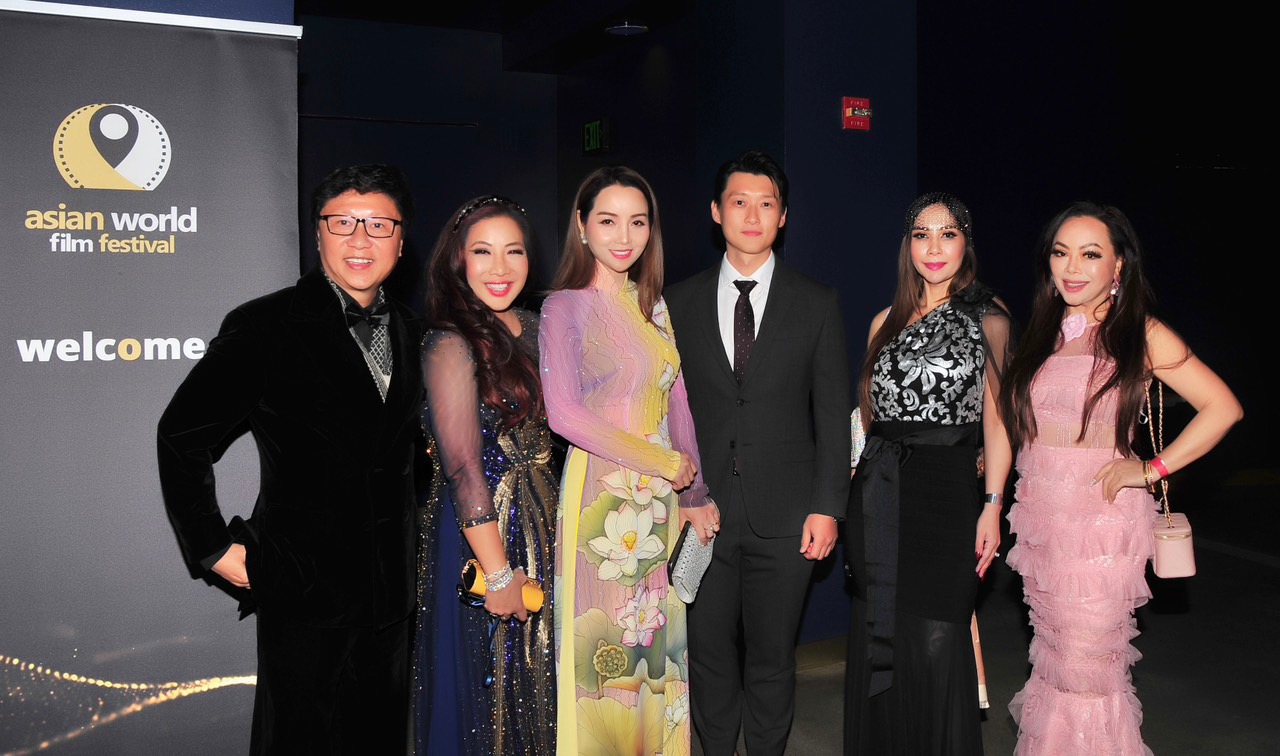 Đạo diễn Mai Thu Huyền, NTK Sĩ Hoàng, GĐSX Jacqueline Thu Thao cùng khách mời.