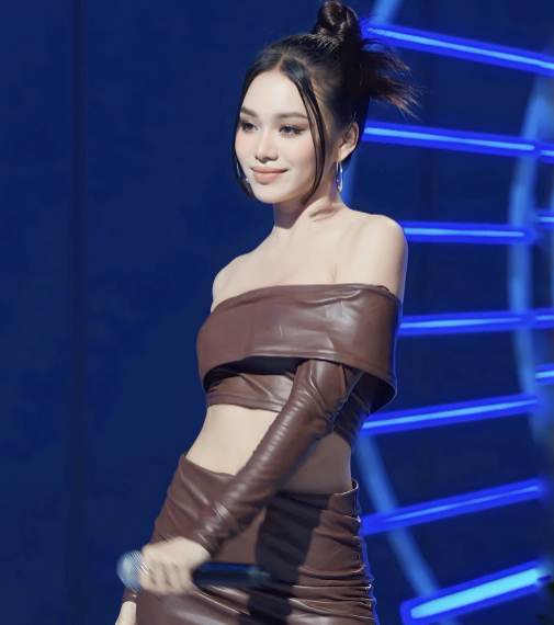 Hậu Vietnam Idol, Hà An Huy bất ngờ xuất hiện trong MV debut của mỹ nhân Giana - ảnh 1