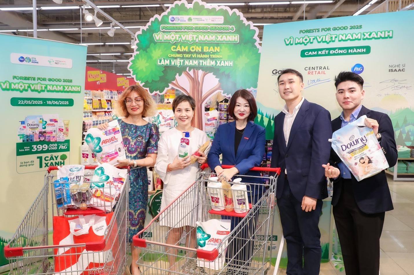 P&G Việt Nam và Central Retail Việt Nam triển khai chương trình trồng rừng năm 2025 - ảnh 1