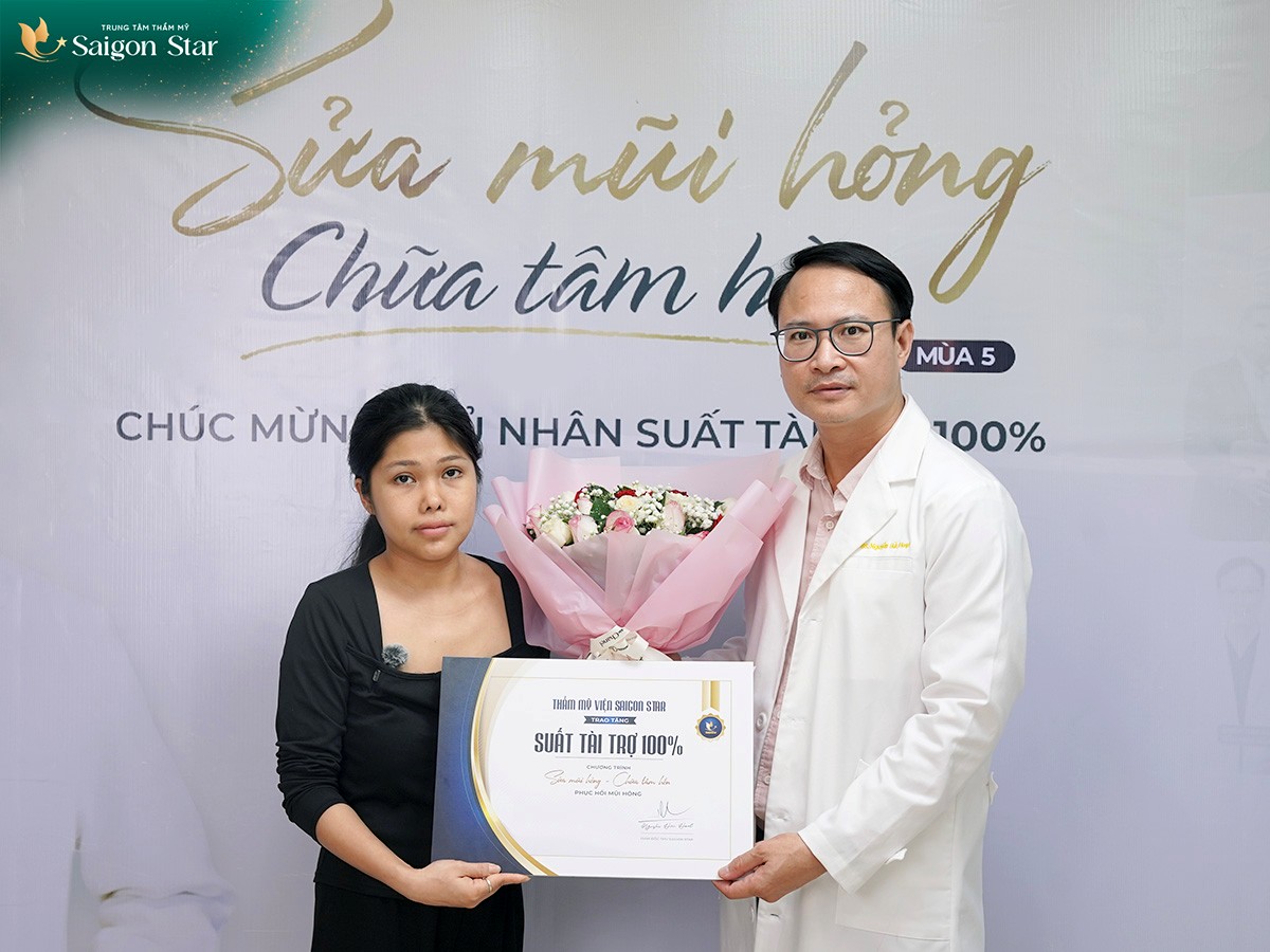 “Sửa Mũi Hỏng, Chữa Lành Tâm Hồn – Hành Trình Nhân Văn Của Bác Sĩ Hoạt” - ảnh 1