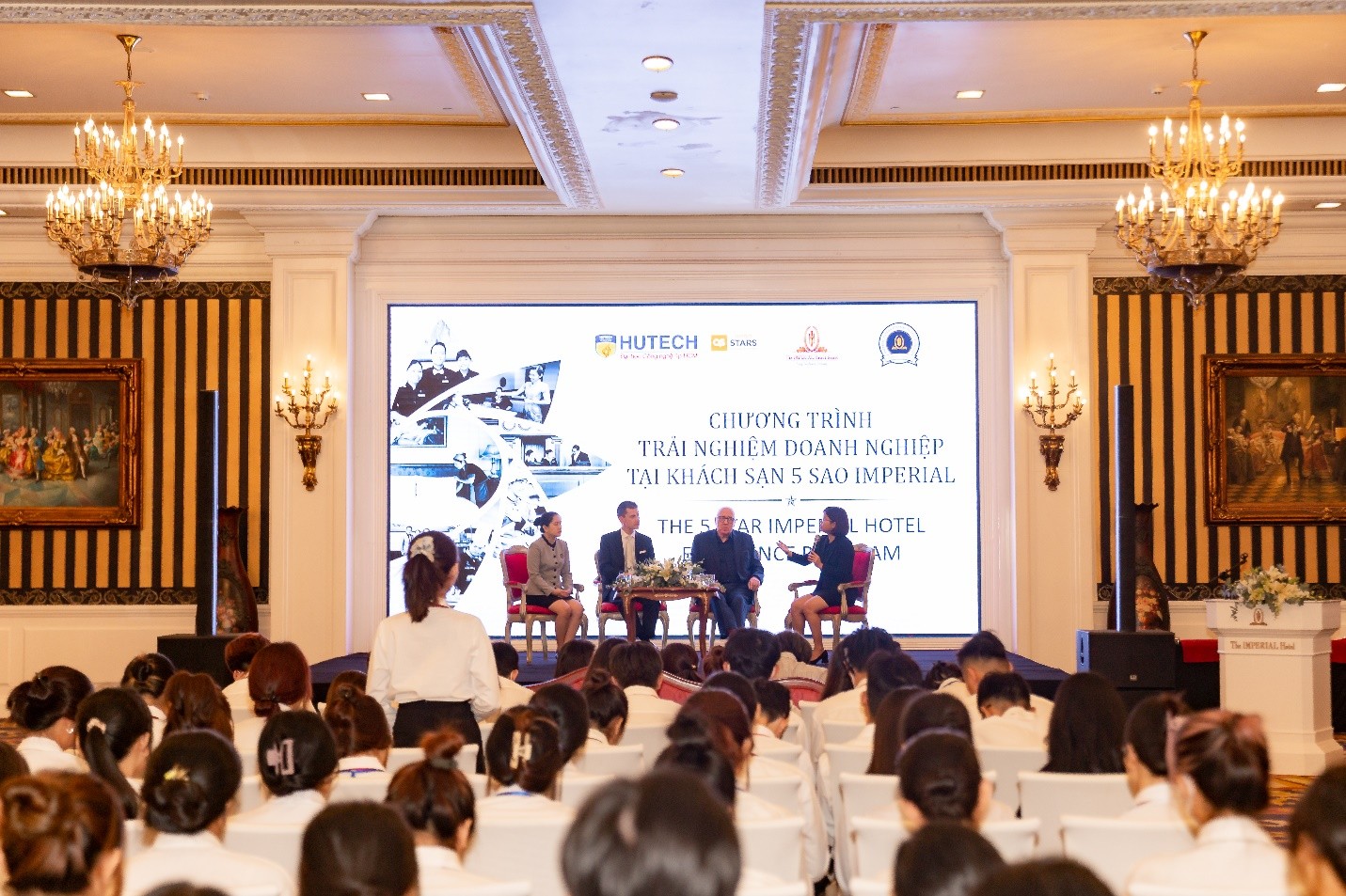 Sinh viên Quản trị khách sạn HUTECH: Học từ trải nghiệm thật - Bứt phá trong môi trường 5 sao - ảnh 1
