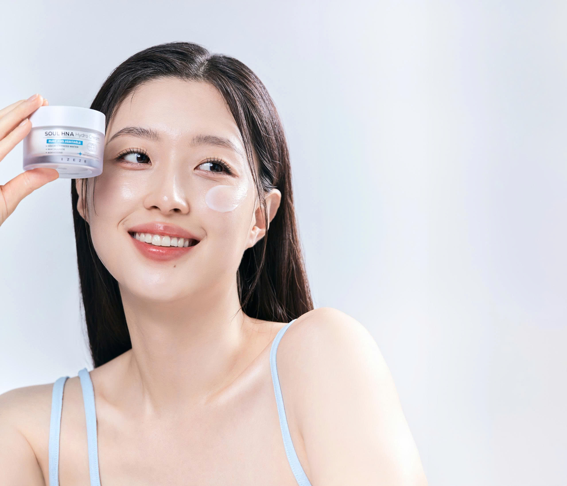 IZEZE chính hãng “đổ bộ” Việt Nam: Cơn sốt mỹ phẩm Hàn làm giới trẻ “woa” như đón Idol K-Pop! - ảnh 3