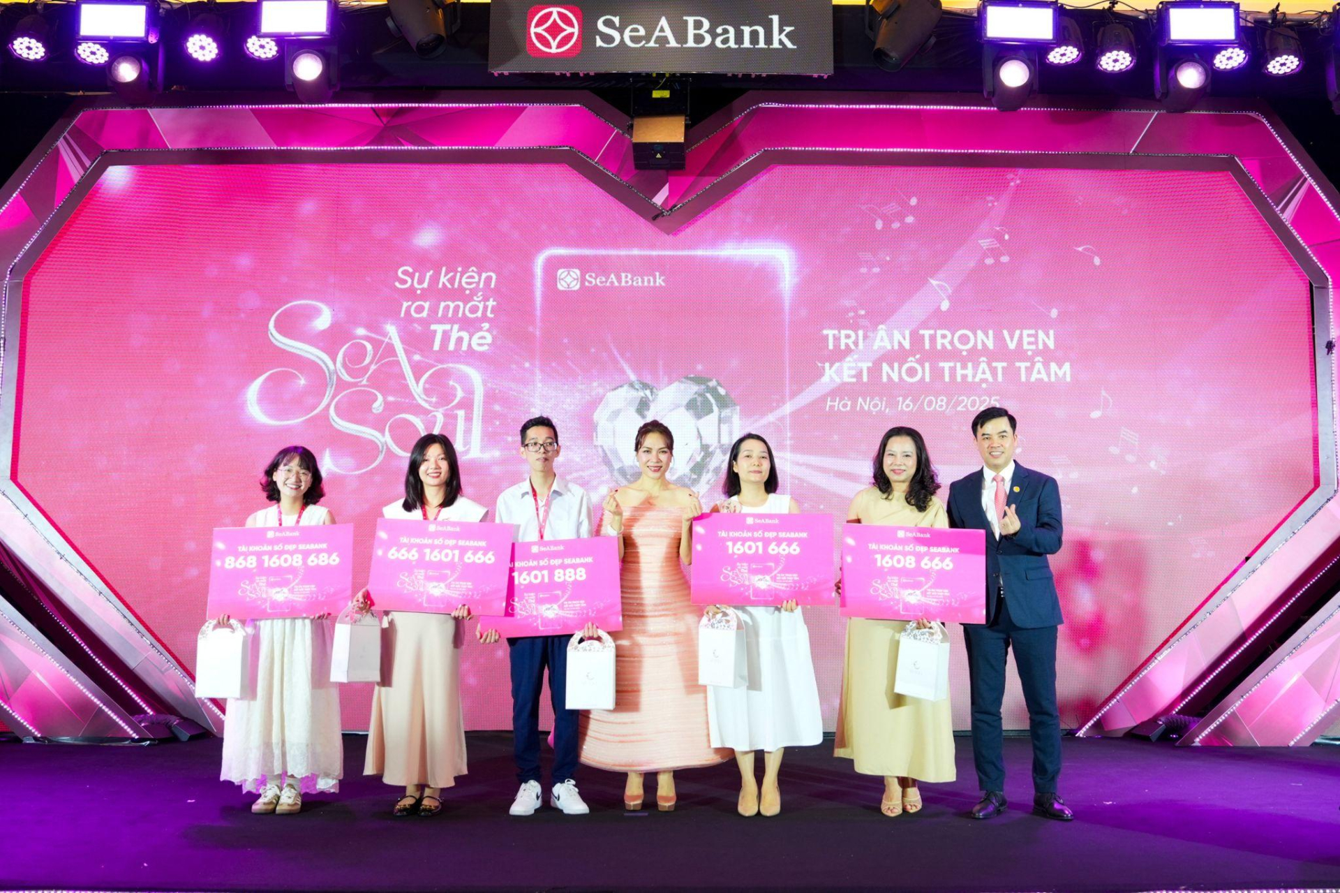 SeABank Tri Ân Thế Hệ Sống “Thật Tâm” Qua Từng Khoảnh Khắc Qua Thẻ Visa 2in1 SeASoul - ảnh 1