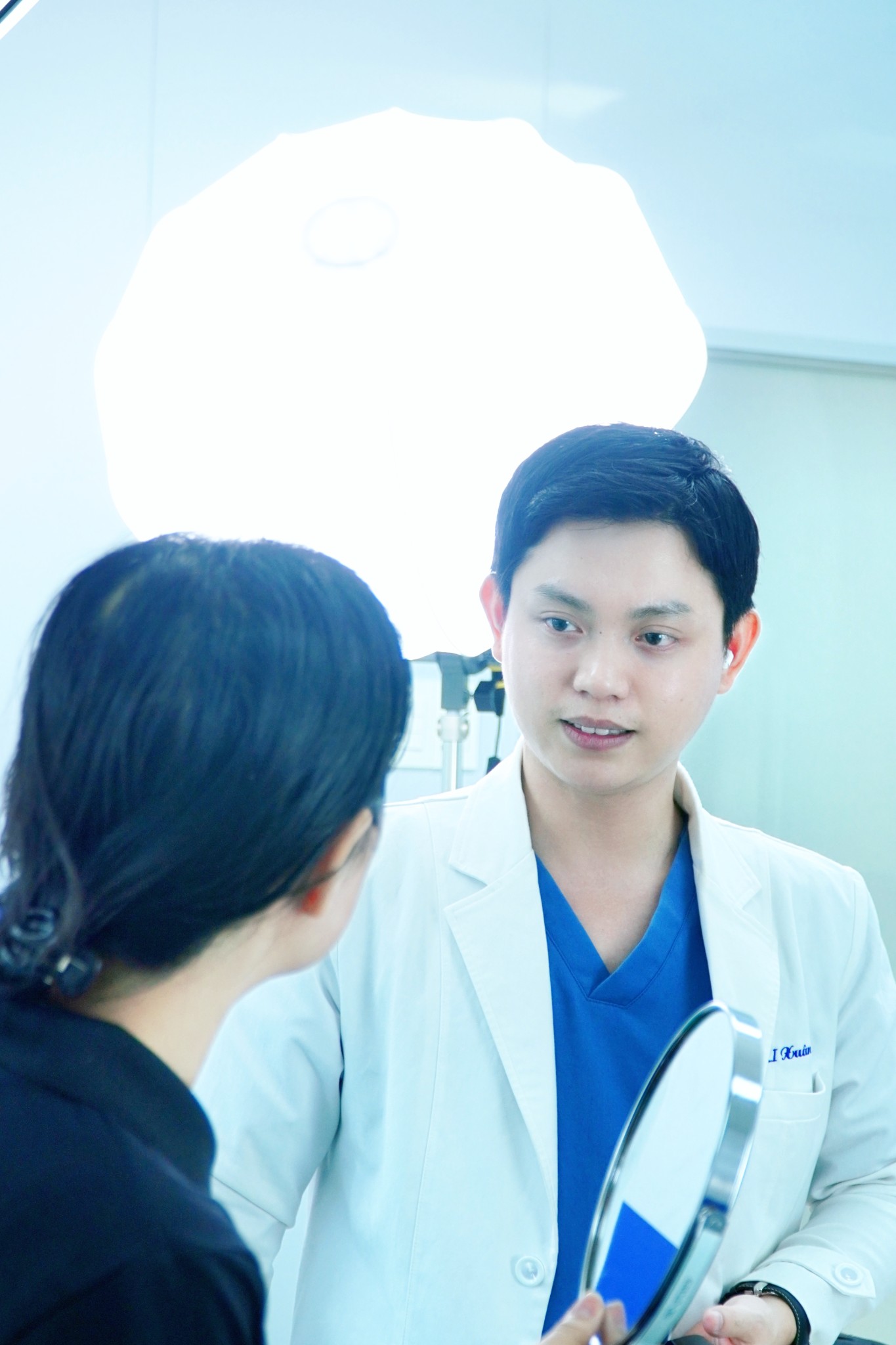Nâng Mũi Cấu Trúc Cùng Bs.Nguyễn Xuân Long: Tối Ưu Hồi Phục Bằng Kỹ Thuật Xâm Lấn Tối Thiểu - ảnh 1