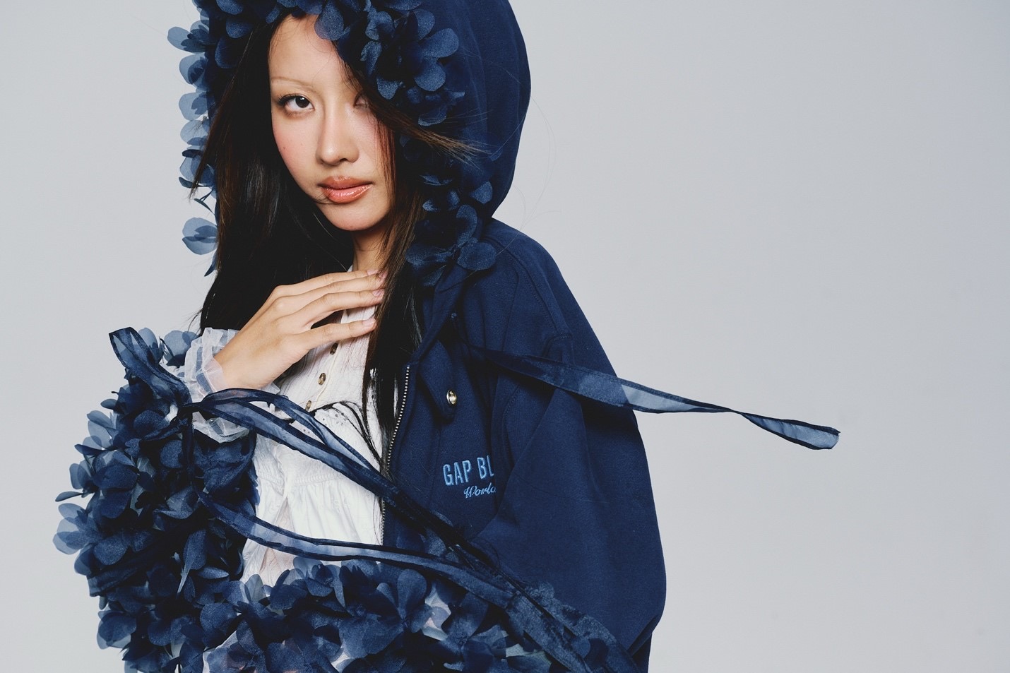 SUBOI & BÙI TRƯỜNG LINH: Khi GAP Hoodie trở thành biểu tượng sáng tạo của thế hệ mới - ảnh 5