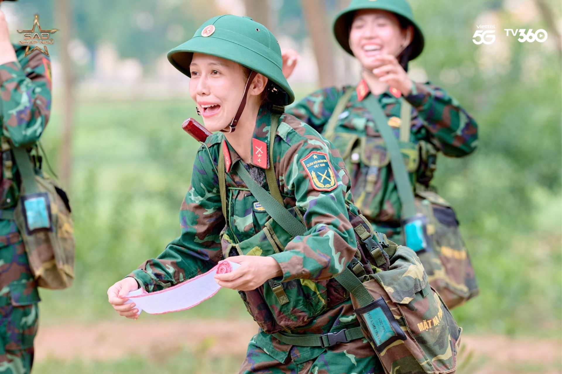 Sao Nhập Ngũ 2025 tập 14: “Quân y” Diệu Nhi, Hậu Hoàng hoảng loạn khi thấy thương binh kêu cứu - ảnh 3