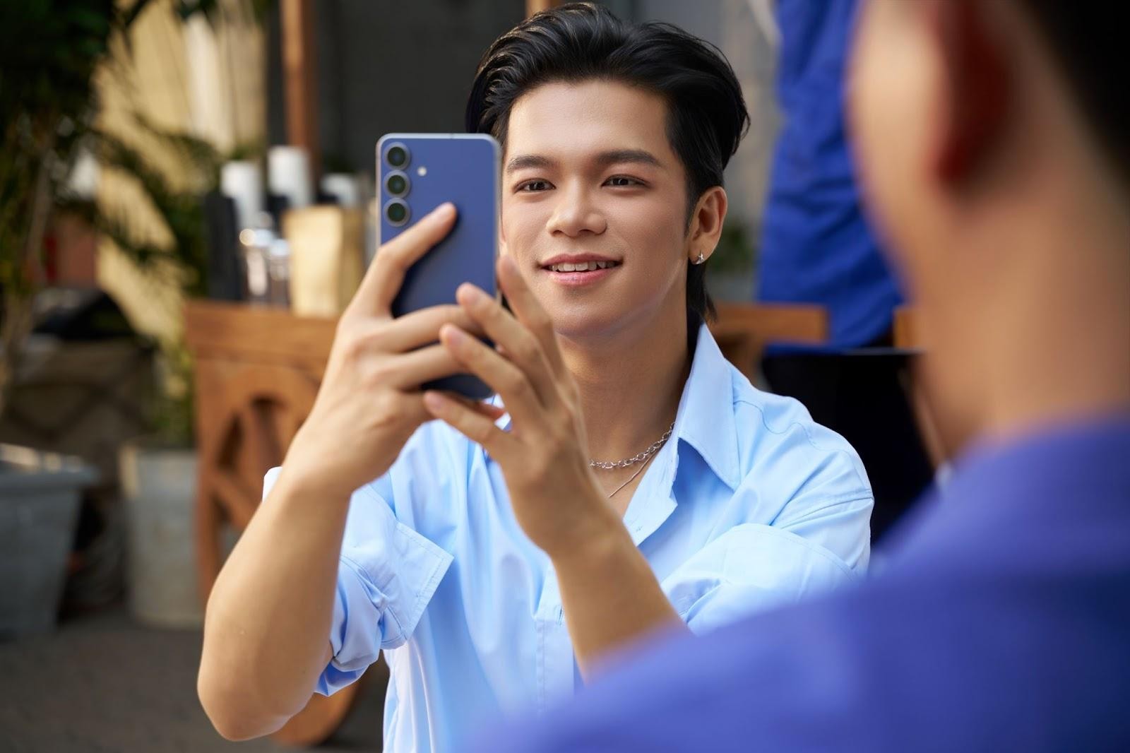 'Đủ nước hoa sẽ nở' - Người trẻ tự tạo môi trường để phát triển nhờ sự hỗ trợ của AI - ảnh 2