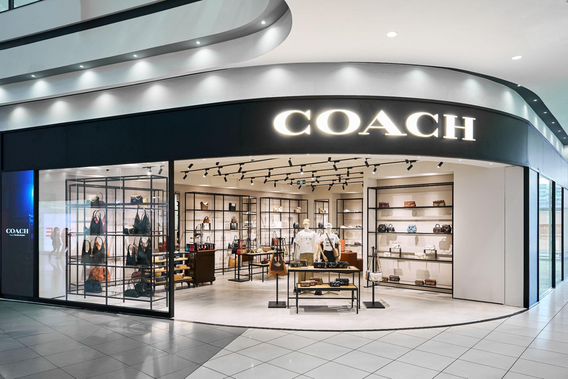 Coach Mở Ra Không Gian Mới Tại Aeon Mall Tân Phú - Khởi Đầu Hành Trình Phong Cách Năm 2026 - ảnh 1