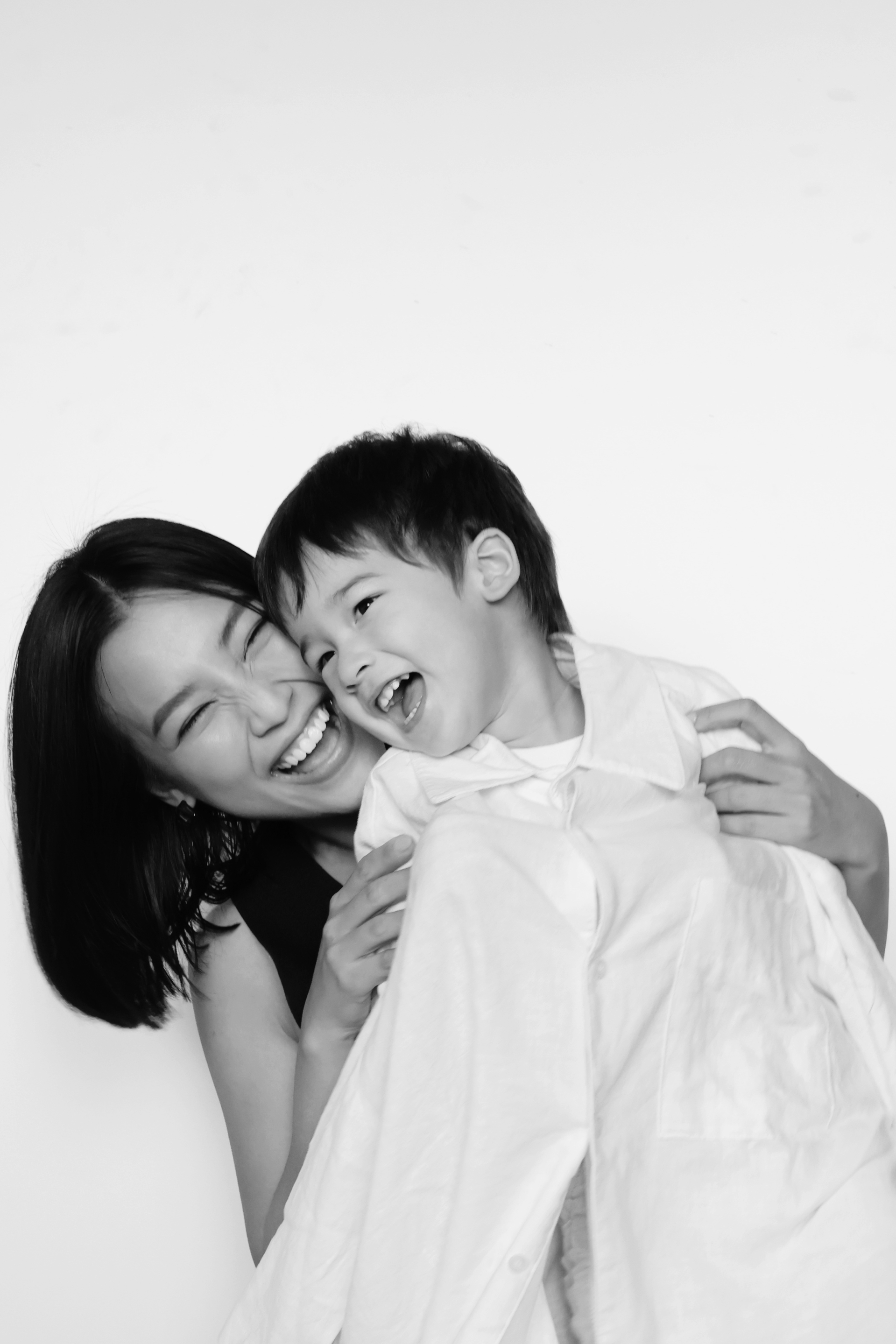 Hoàng Oanh hạnh phúc bên con trai Max - ảnh 2