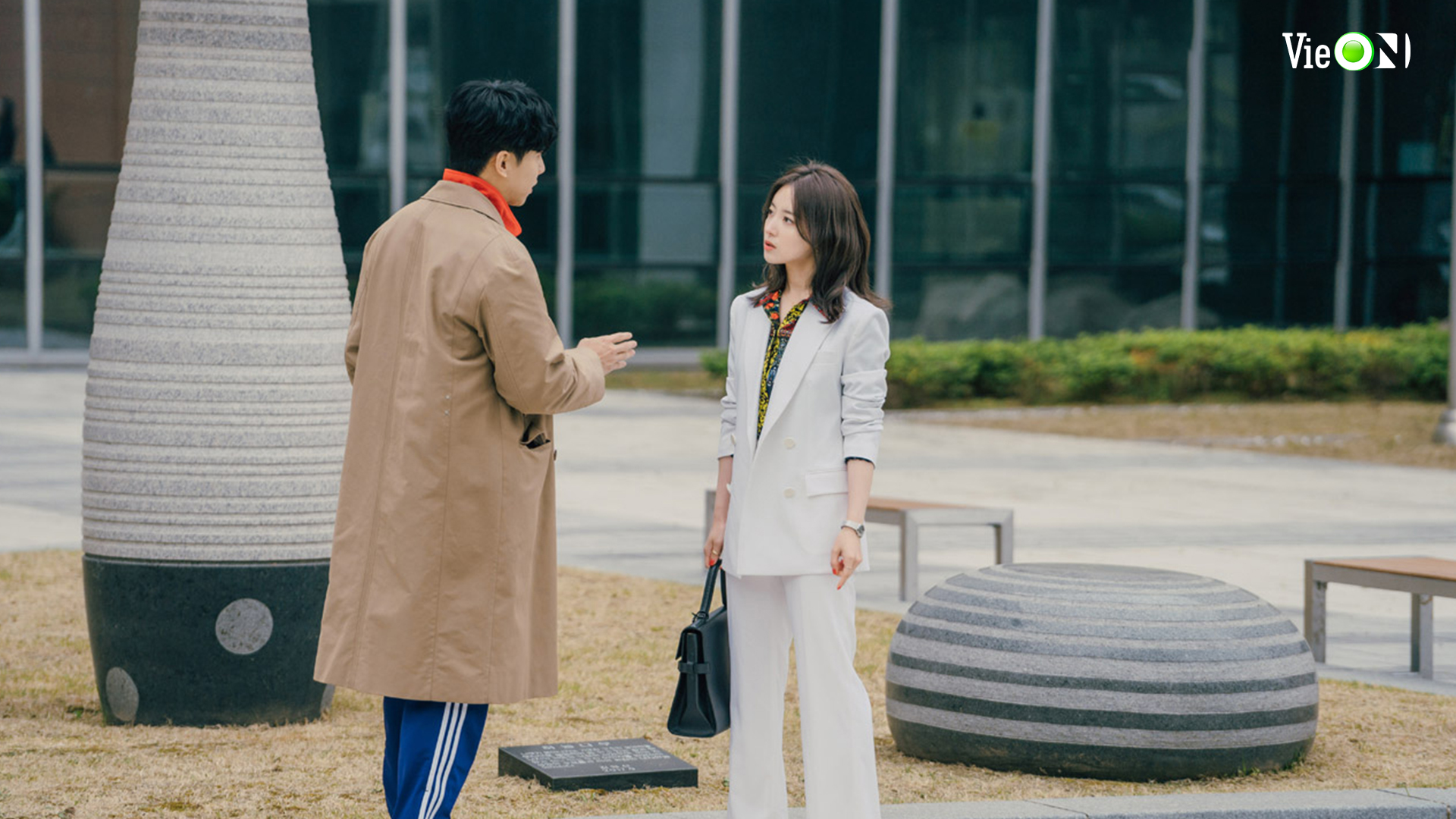 Lee Seung Gi tái hợp “tình cũ” Lee Se Young trong phim “The Law Café” - ảnh 5