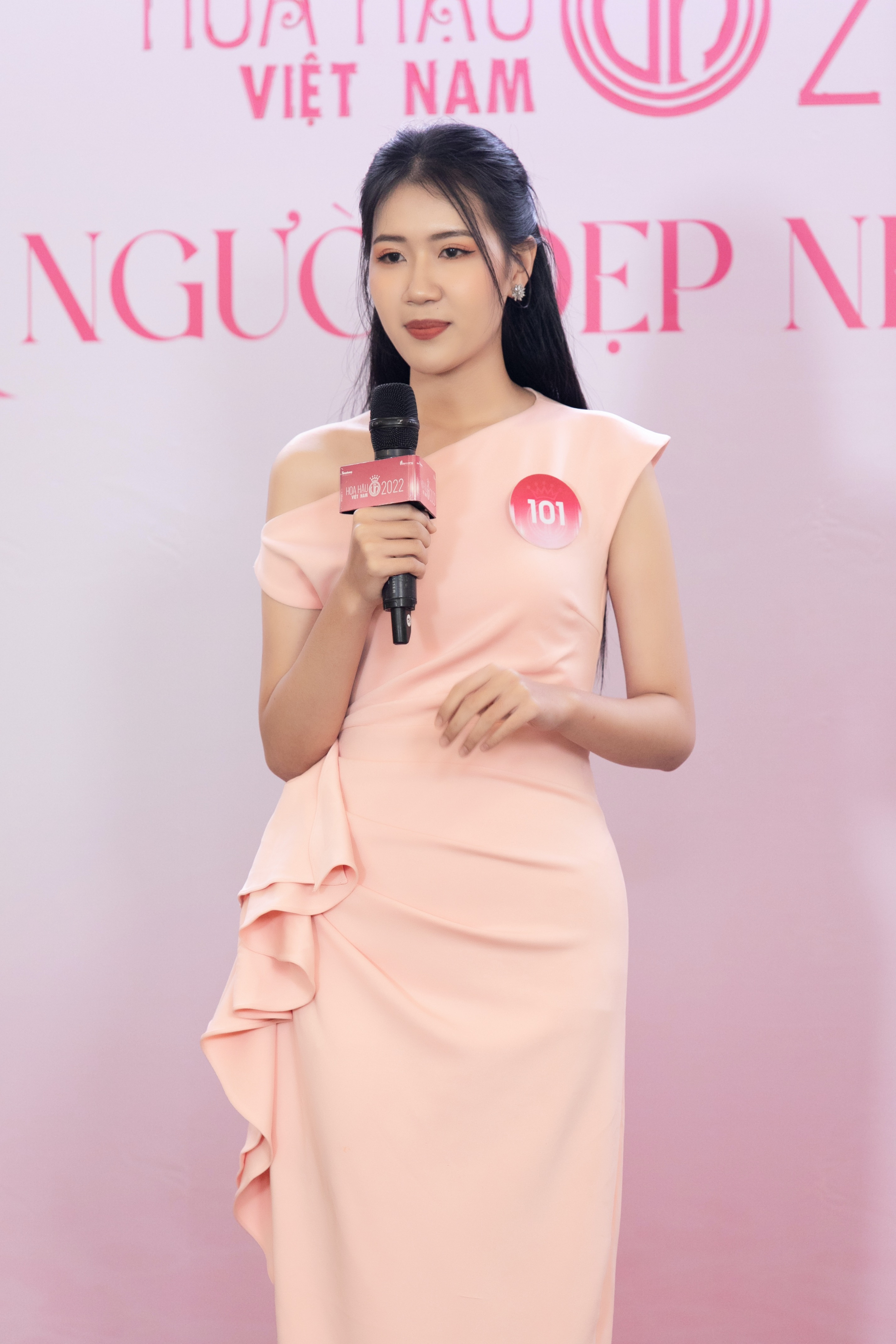 Phạm Thị Hồng Thắm (SBD: 101)