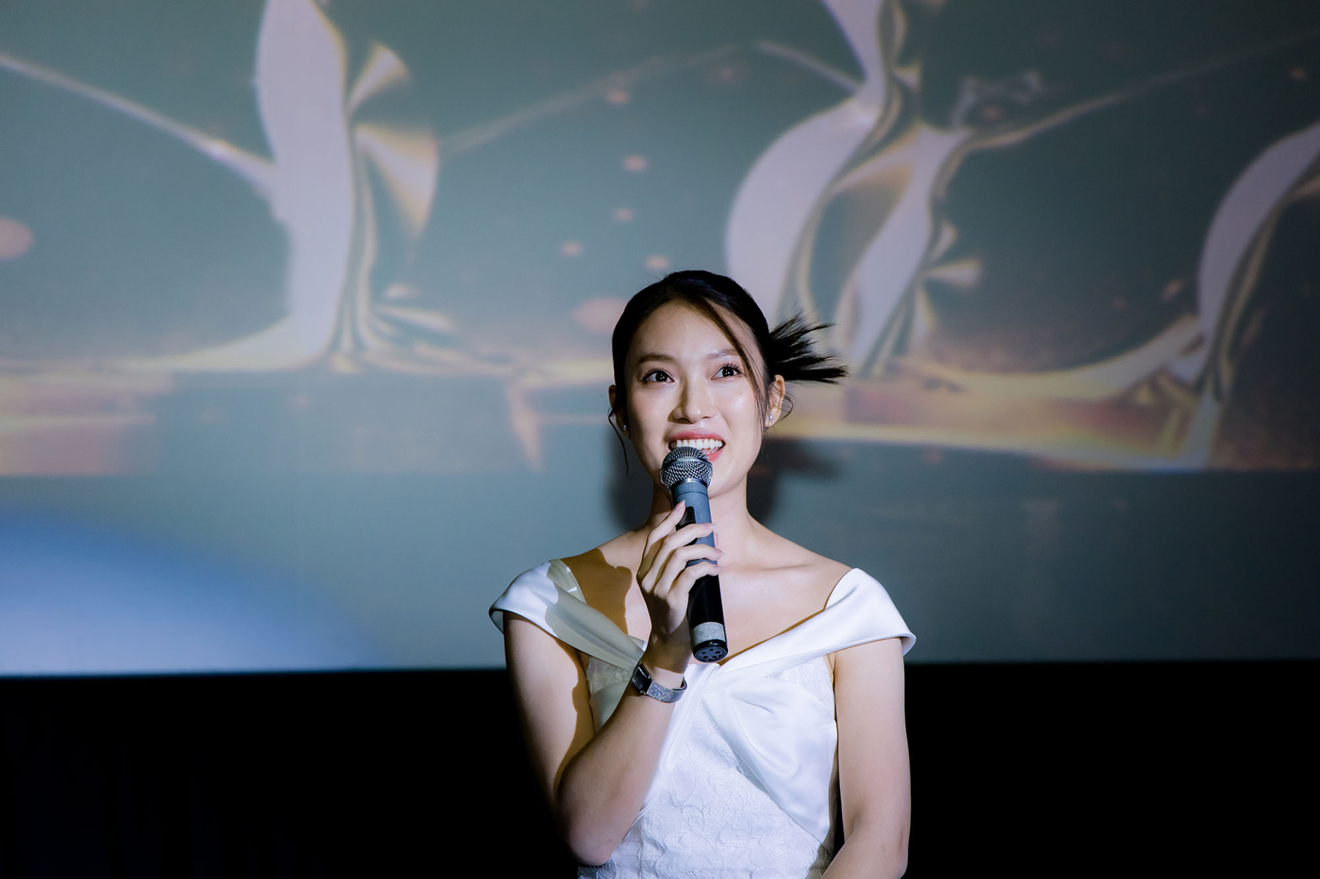 Siêu mẫu Vũ Thu Phương: “Đại diện Việt Nam tại Miss Global 2023 không chỉ cần nhan sắc và trí tuệ” - ảnh 1