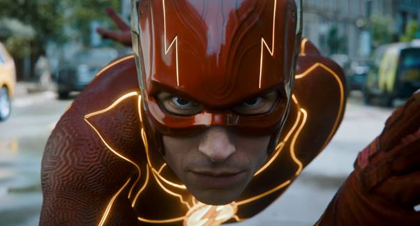“Một trong những bom tấn DC hay nhất” The Flash tung đoạn giới thiệu:Hồi hộp, choáng ngợp và màn tái ngộ “người quen” - ảnh 2