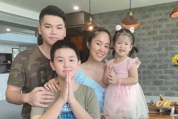 Gia đình hạnh phúc của Trung Kiên - Lê Phương