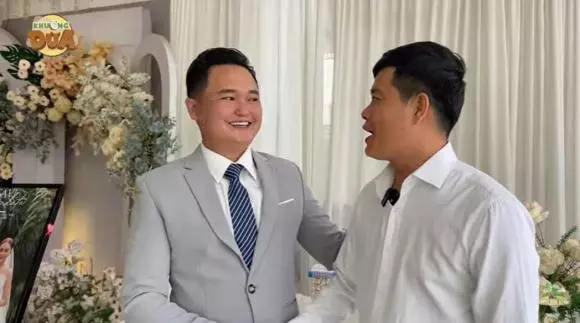 Đạo diễn Khương Dừa đến tham dự đám cưới 'thánh sún' Ngân Thảo