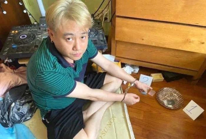 Diễn viên Hữu Tín bị bắt vì sử dụng chất cấm tại nhà