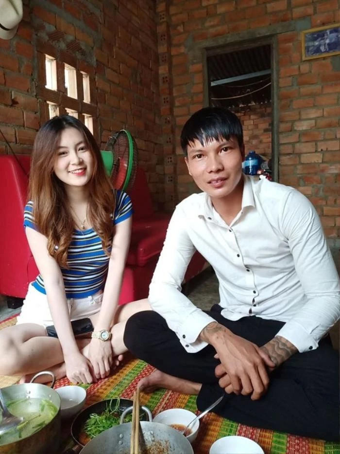Cô giáo Trần Nam Trân thường xuyên xuất hiện trong các video của Lộc Fuho thời gian trước đây
