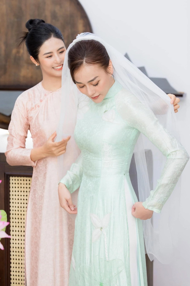 Phương Oanh thử những mẫu áo dài truyền thống