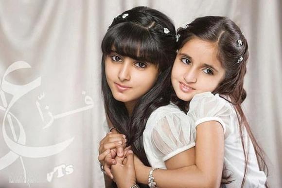 Shamma và chị gái Salama