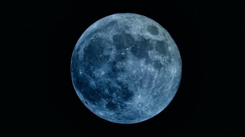 Hiện tượng trăng xanh không liên quan đến màu sắc của Mặt Trăng (Ảnh minh hoạ)