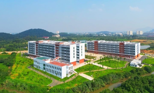 Đại học Quốc gia Hà Nội được thành lập vào năm 1993 với 3 trường thành viên
