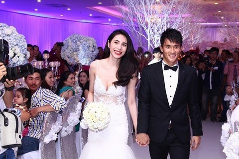 Cặp đôi Công Vinh - Thuỷ Tiên kết hôn vào năm 2014
