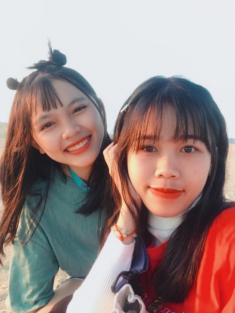 Thu Đủ còn có một cô em gái có tên là Nguyệt Tròn