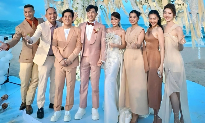 Đám cưới Puka - Gin Tuấn Kiệt diễn ra ở Cam Ranh (Khánh Hoà) với sự tham gia của những người bạn thân thiết