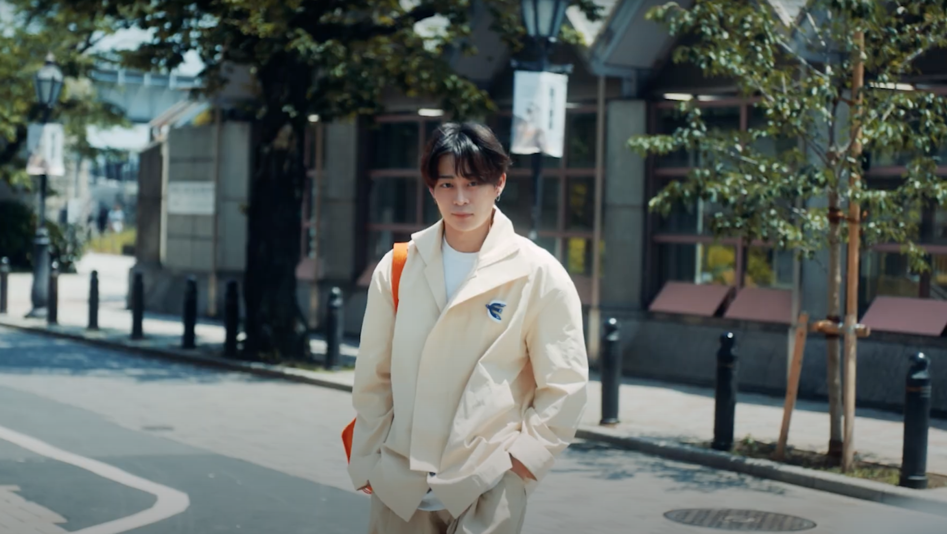 Hoàng Yến Chibi đầy 'thái độ', bị 'trai đẹp nhiều tiền' chặn đường trong teaser MV 'Sốc Nhiệt' - ảnh 3