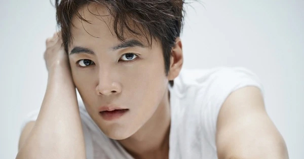 Ciễn viên Jang Geun Suk vừa phẫu thuật cách đây 2 tuần