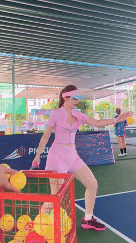 bi-noi-choi-pickleball-vi-g63-quynh-kool-len-tieng-dap-tra-2