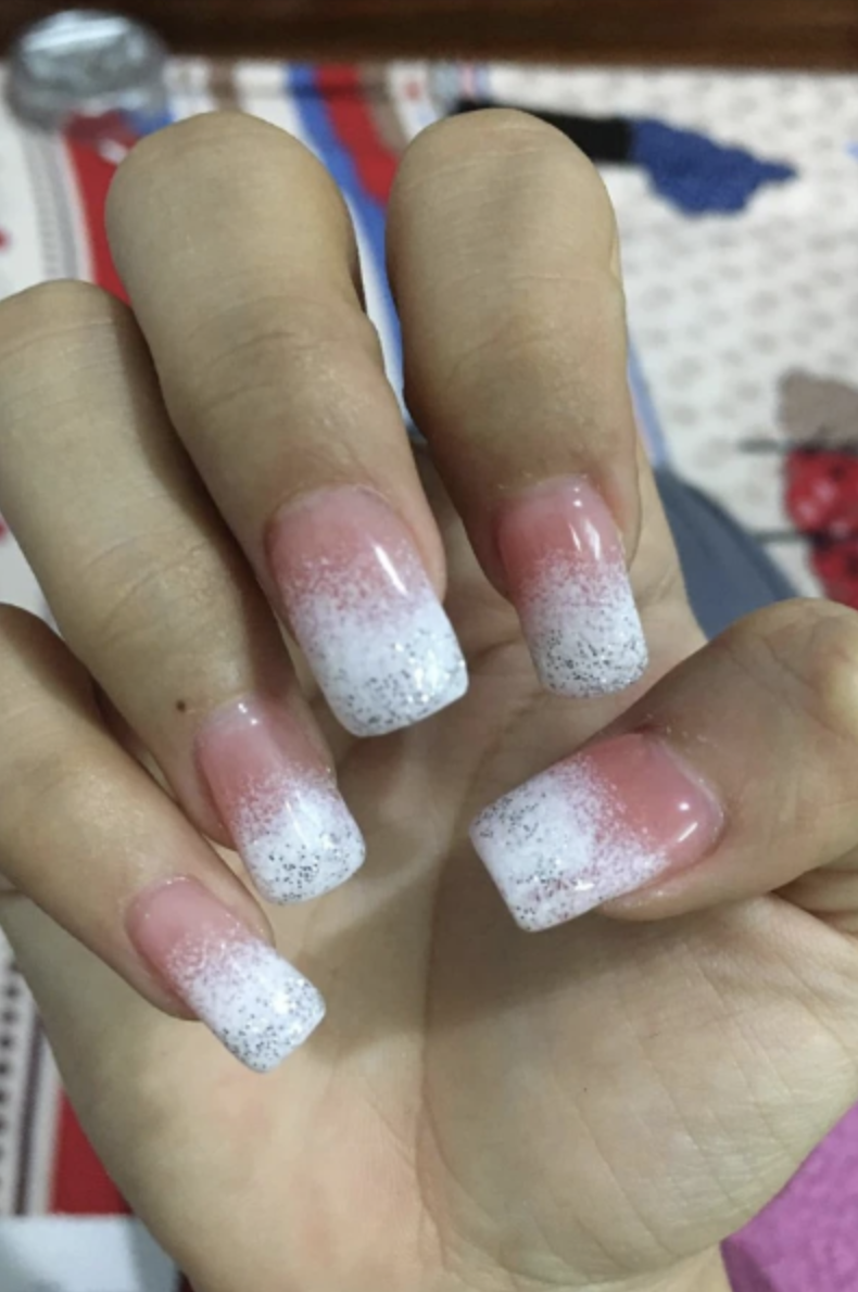 Cô gái đi làm nail hết 1,2 triệu đồng, nhìn thành quả “không nói nên lời”, dân mạng tranh cãi gay gắt - ảnh 2