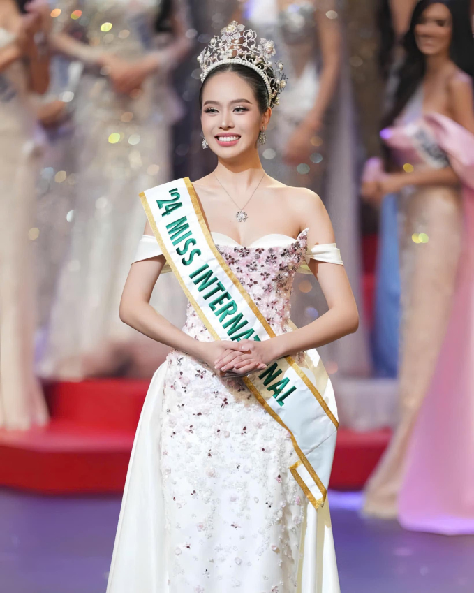 Thanh Thủy đăng quang Miss International 2024