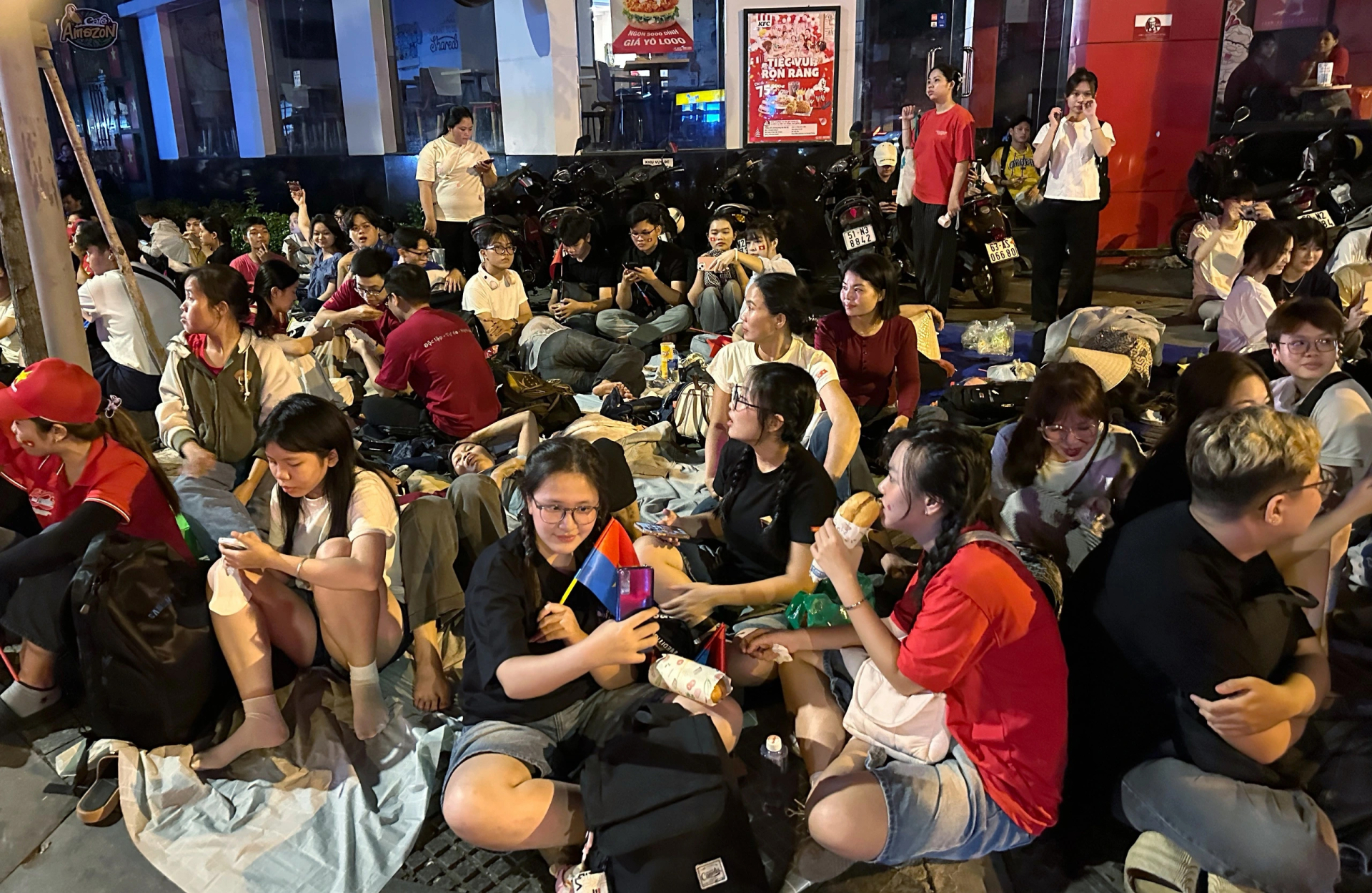 Ngoài đường không ngủ ẢNH: CAO AN BIÊN