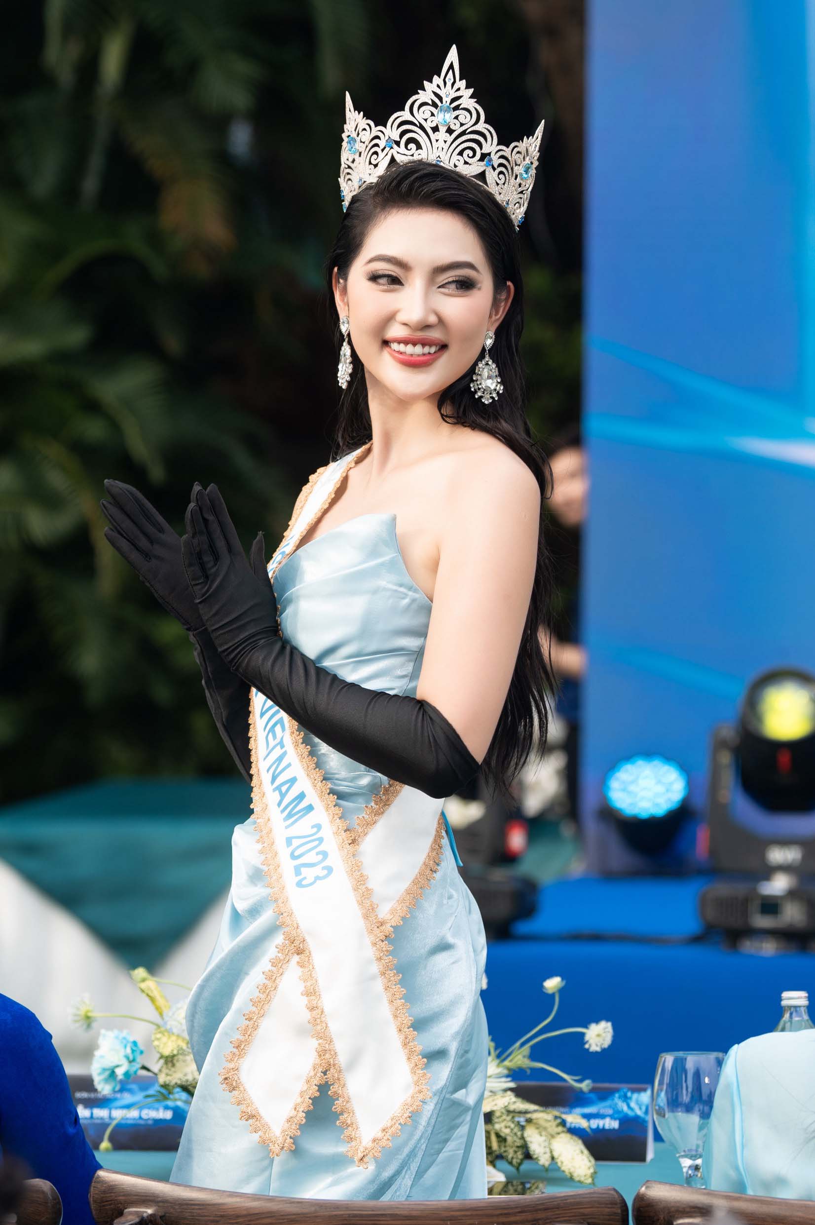 Hoa hậu Đại dương Việt Nam lộ diện, nhan sắc khác lạ sau 2 năm đăng quang - ảnh 1