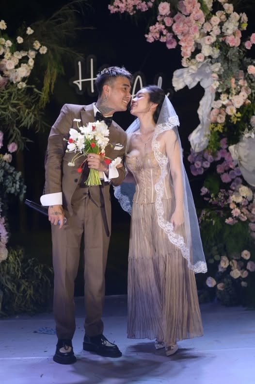 Cindy Lư mất 7 tháng để chuẩn bị cho lễ cưới, phản hồi chuyện bị nói 'cưới lần 2 mà làm hoành tráng' - ảnh 1