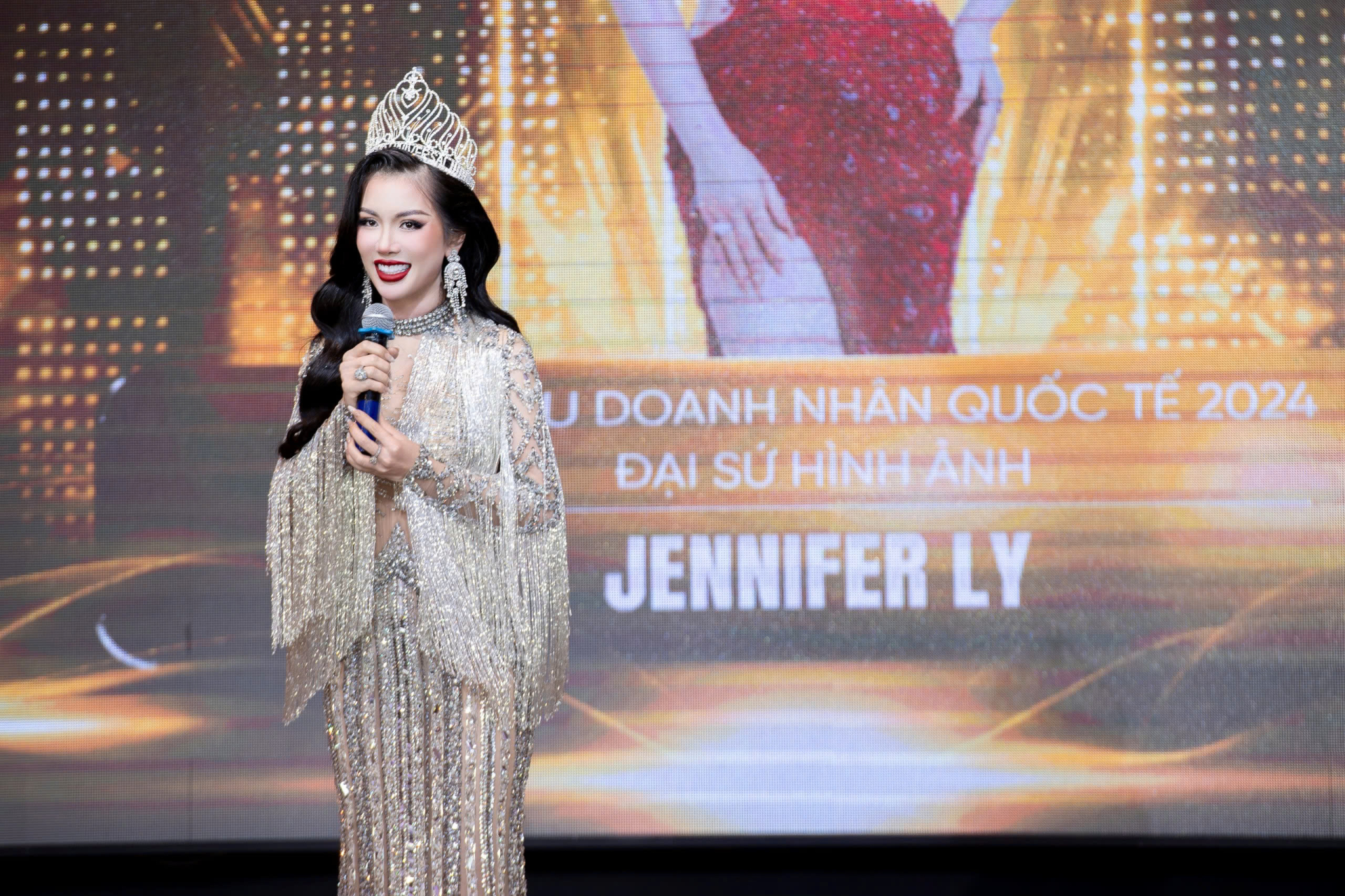 Hoa hậu Siêu quốc gia 2013 Mutya Johanna Datul làm giám khảo chấm thi Miss Universe Business 2025 - ảnh 2