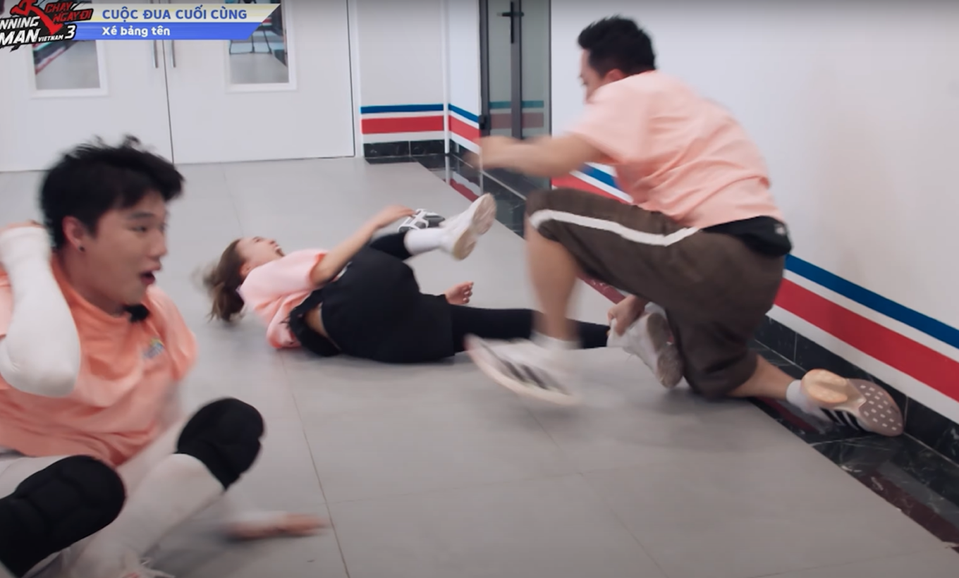 Trấn Thành khiến Lan Ngọc bất ngờ ngã ra đất