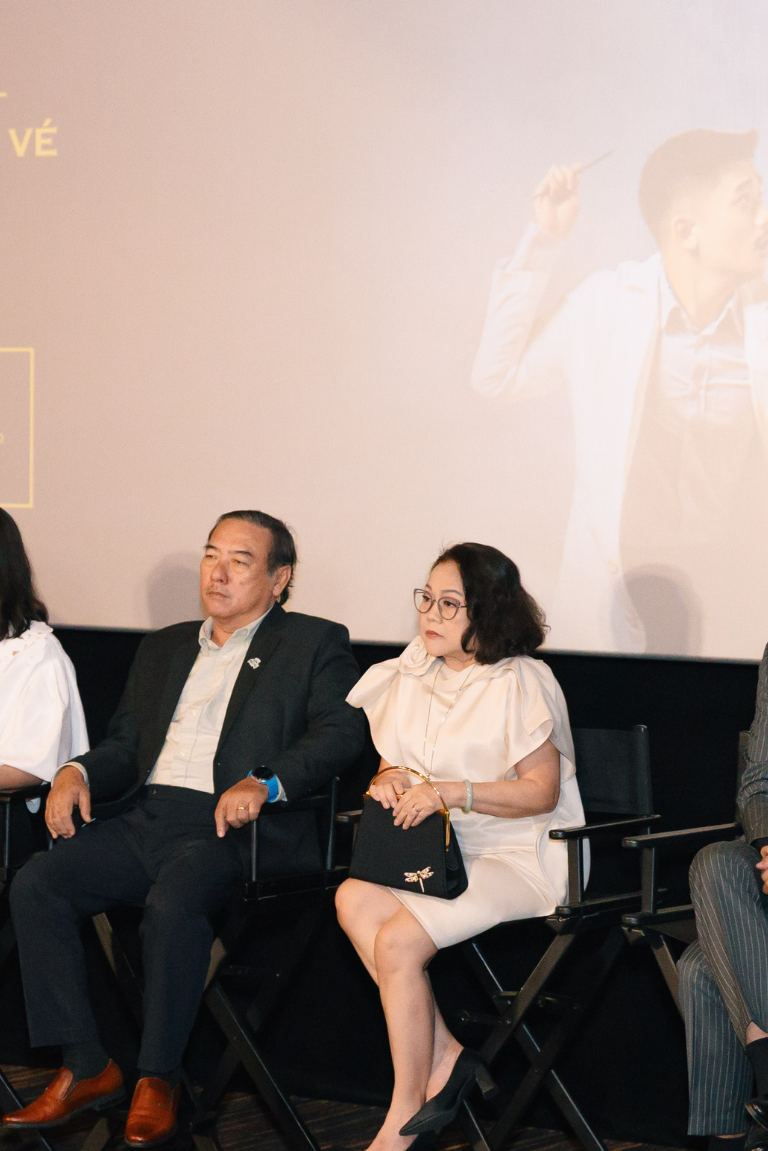 Nghệ sĩ Thành Hội và nghệ sĩ Ái Như