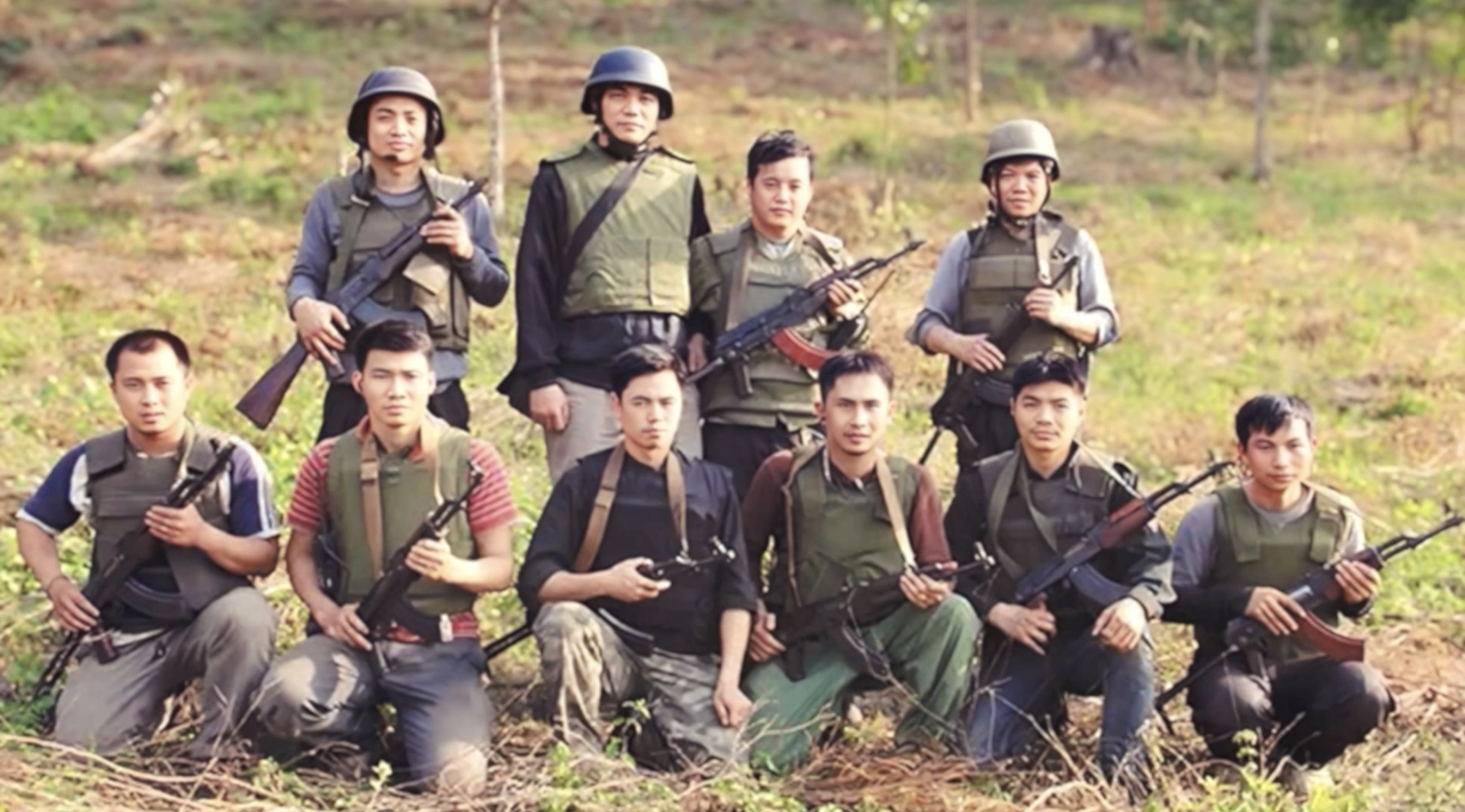 Câu chuyện của Trung tướng Mai Hoàng và mẹ được kể lại trong Chiến Sĩ Quả Cảm đã truyền cảm hứng cho giới trẻ - ảnh 1