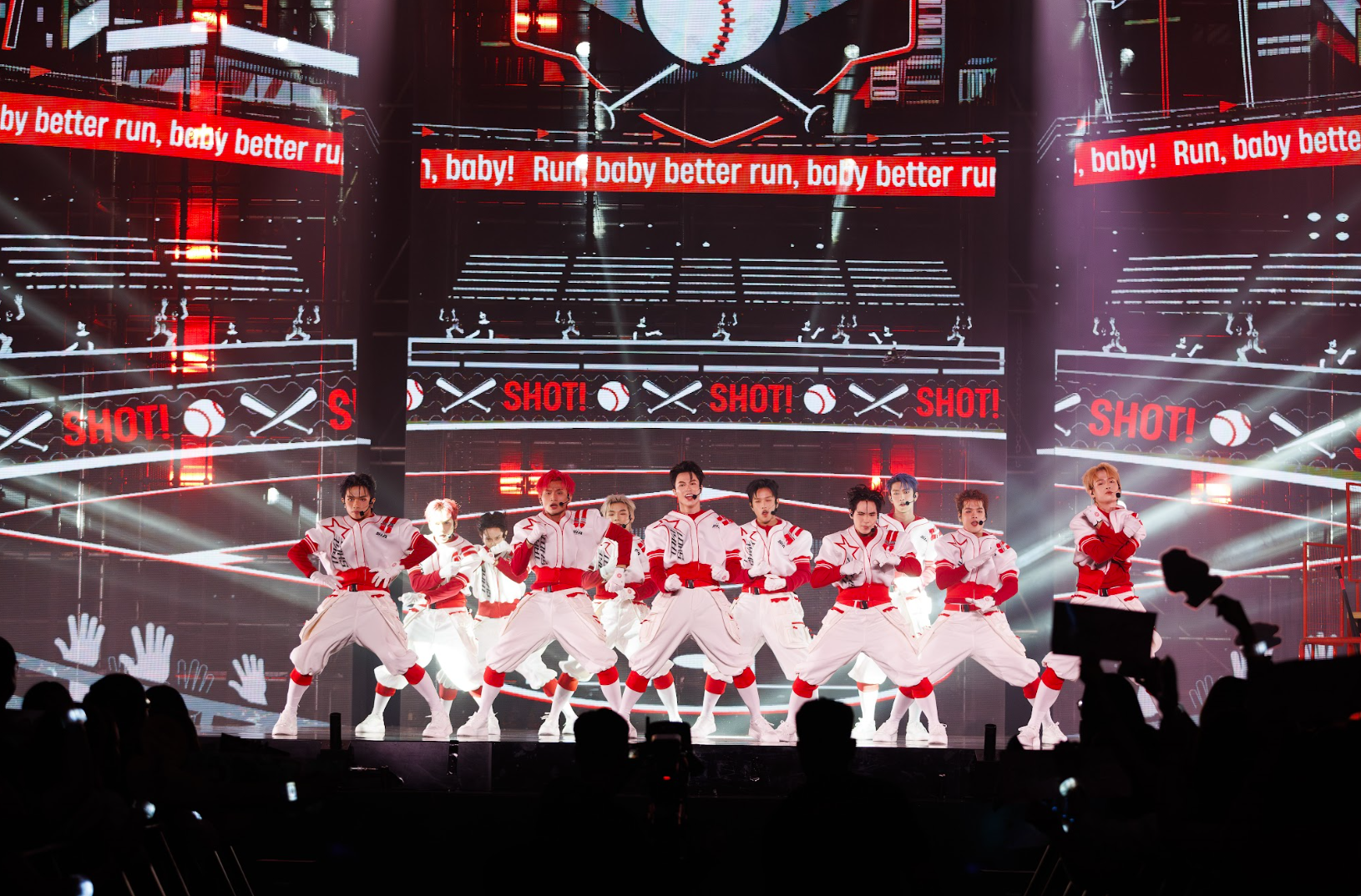 'Take A Shot' còn chinh phục khán giả về phần nghe. Nhiều bình luận cho rằng phần âm nhạc 'rất catchy, rất quốc tế'.