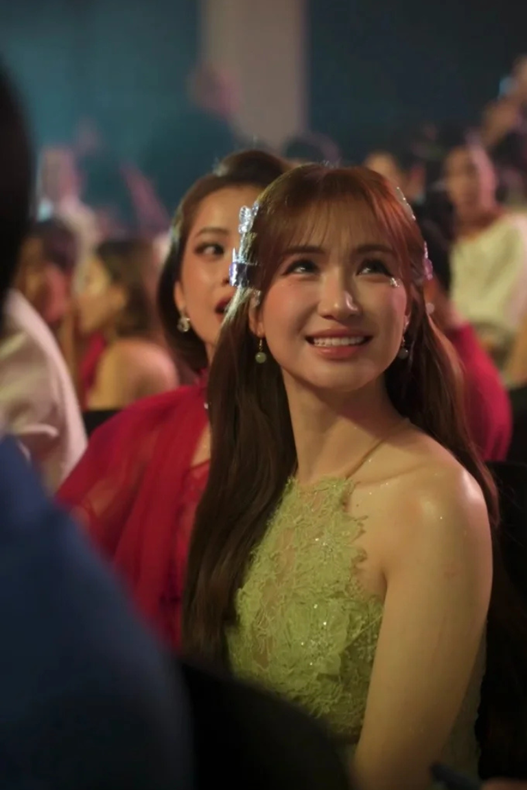 Hòa Minzy vẫn tỏa sáng trong đêm sự kiện