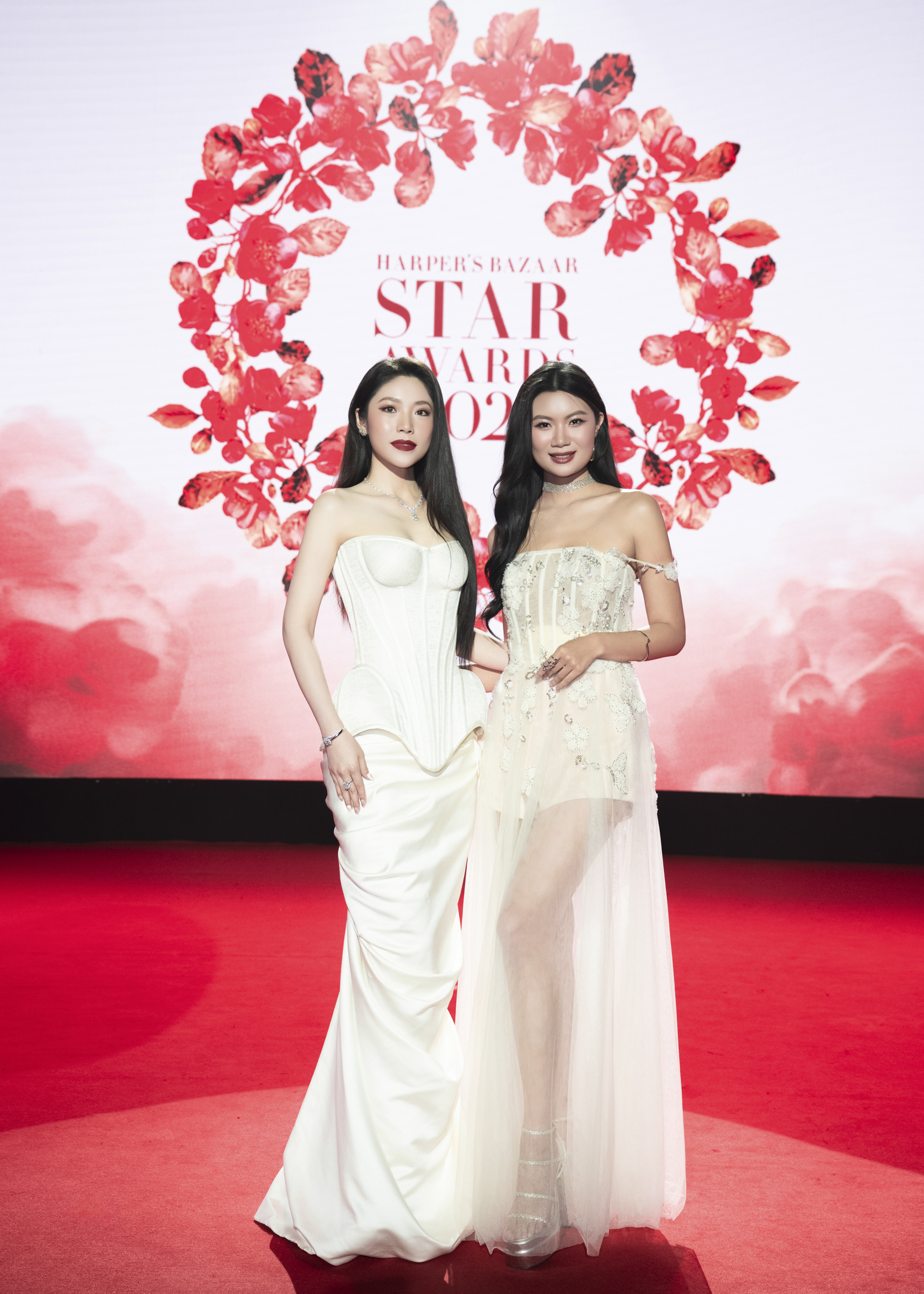 Hoa hậu Thanh Thảo lộ vai trần, chiếm spotlight với nhan sắc đậm chất Á Đông - ảnh 3