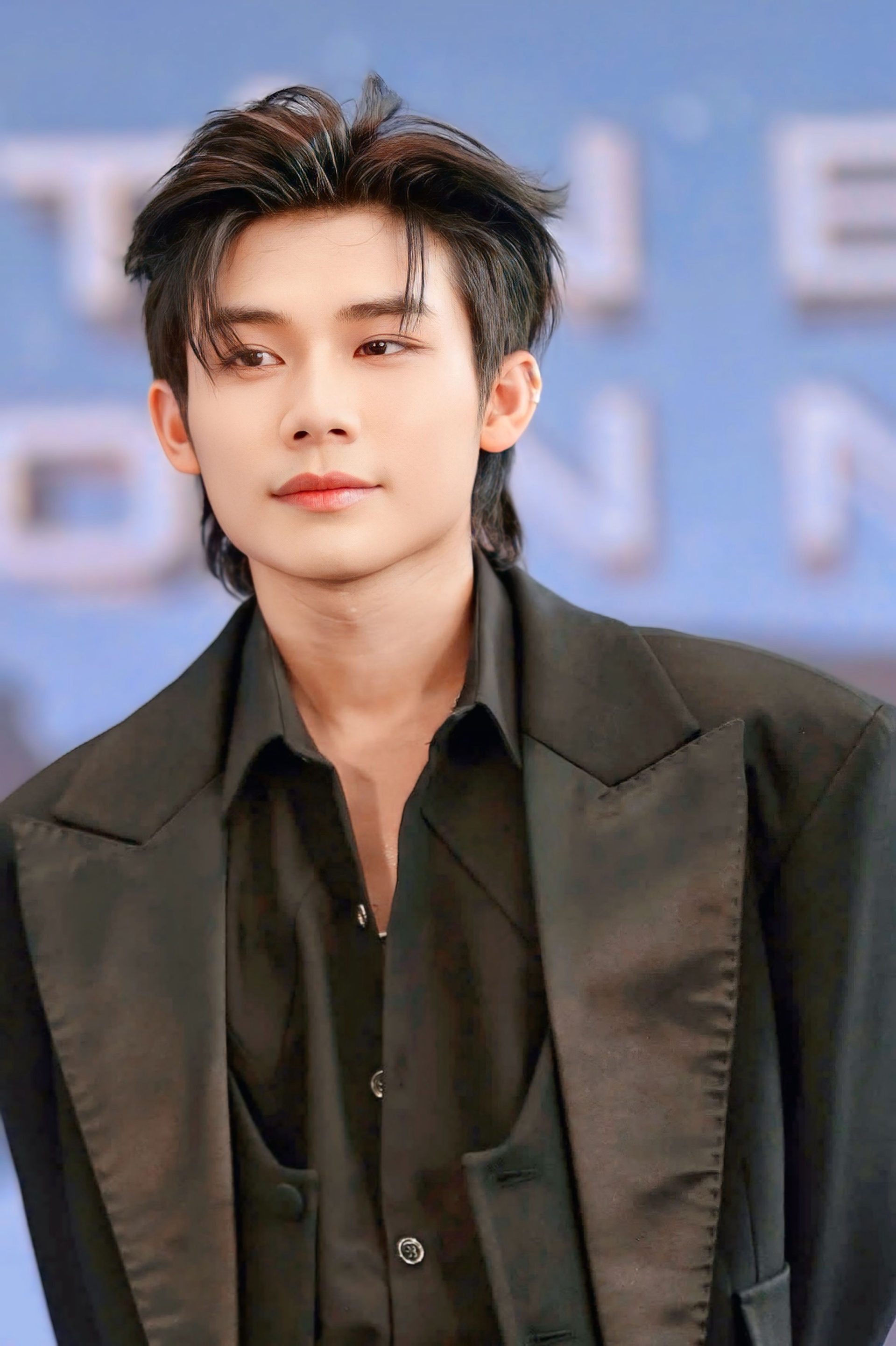 Top 11 'Tân binh toàn năng' khoe giọng hát live nội lực tại fanmeeting, hàng trăm khán giả hú hét - ảnh 6