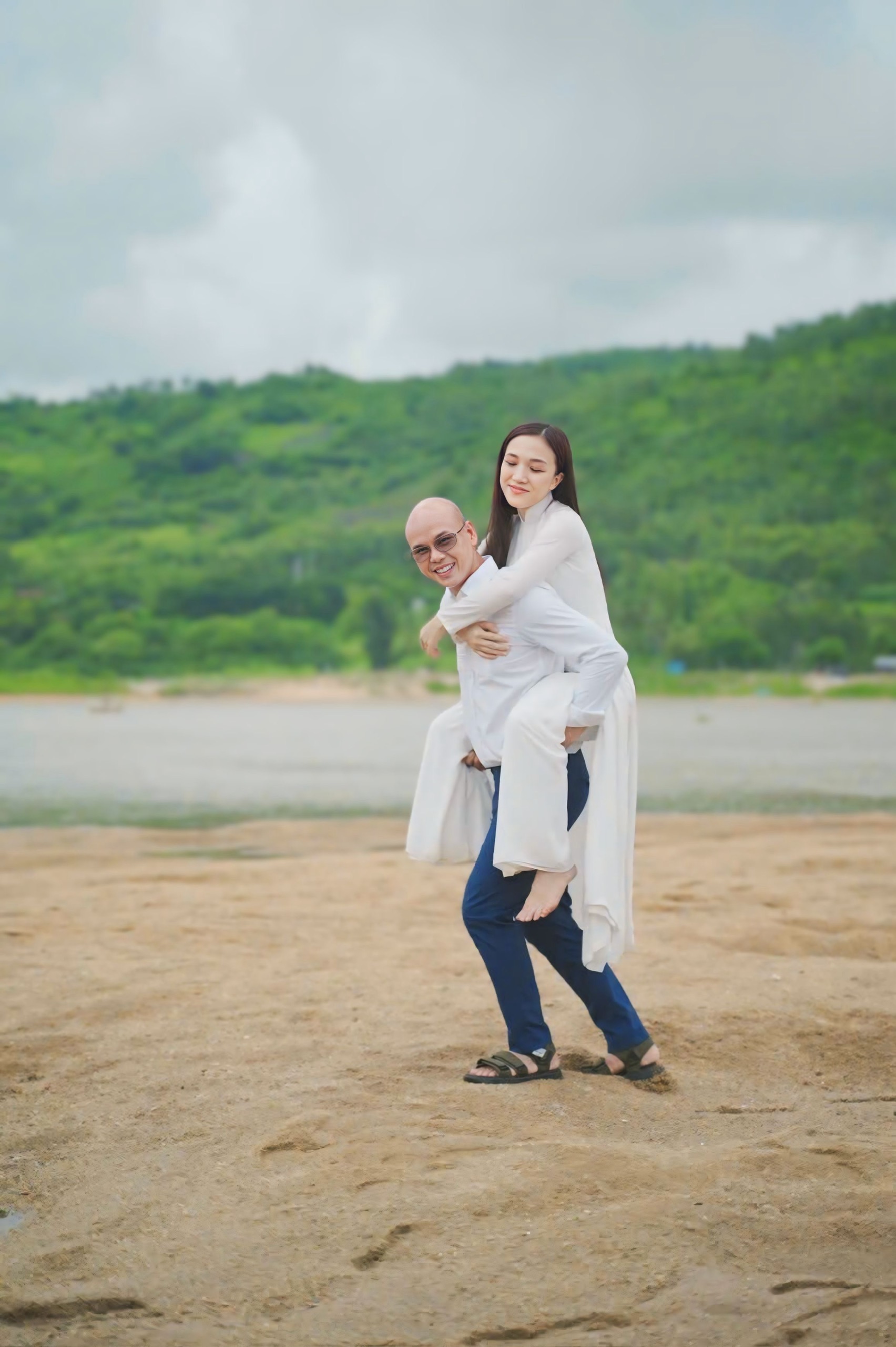 Phan Đinh Tùng mời vợ Thái Ngọc Bích đóng chung MV - ảnh 4