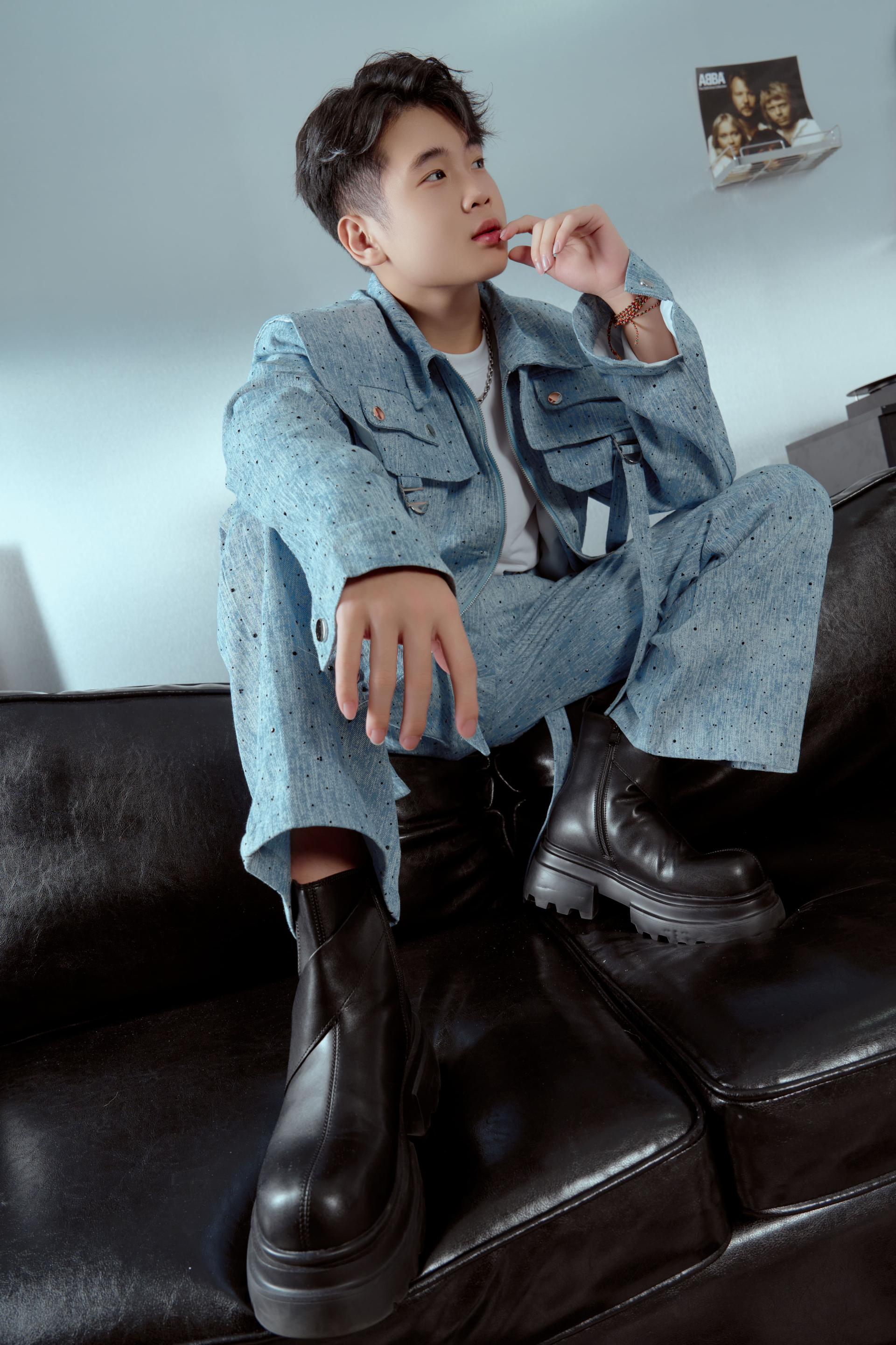 “Ảo thuật gia nhí” Bảo Long từng khiến Trấn Thành sửng sốt gây bất ngờ với hình ảnh mới ở tuổi 14 cao 1m7 - ảnh 4