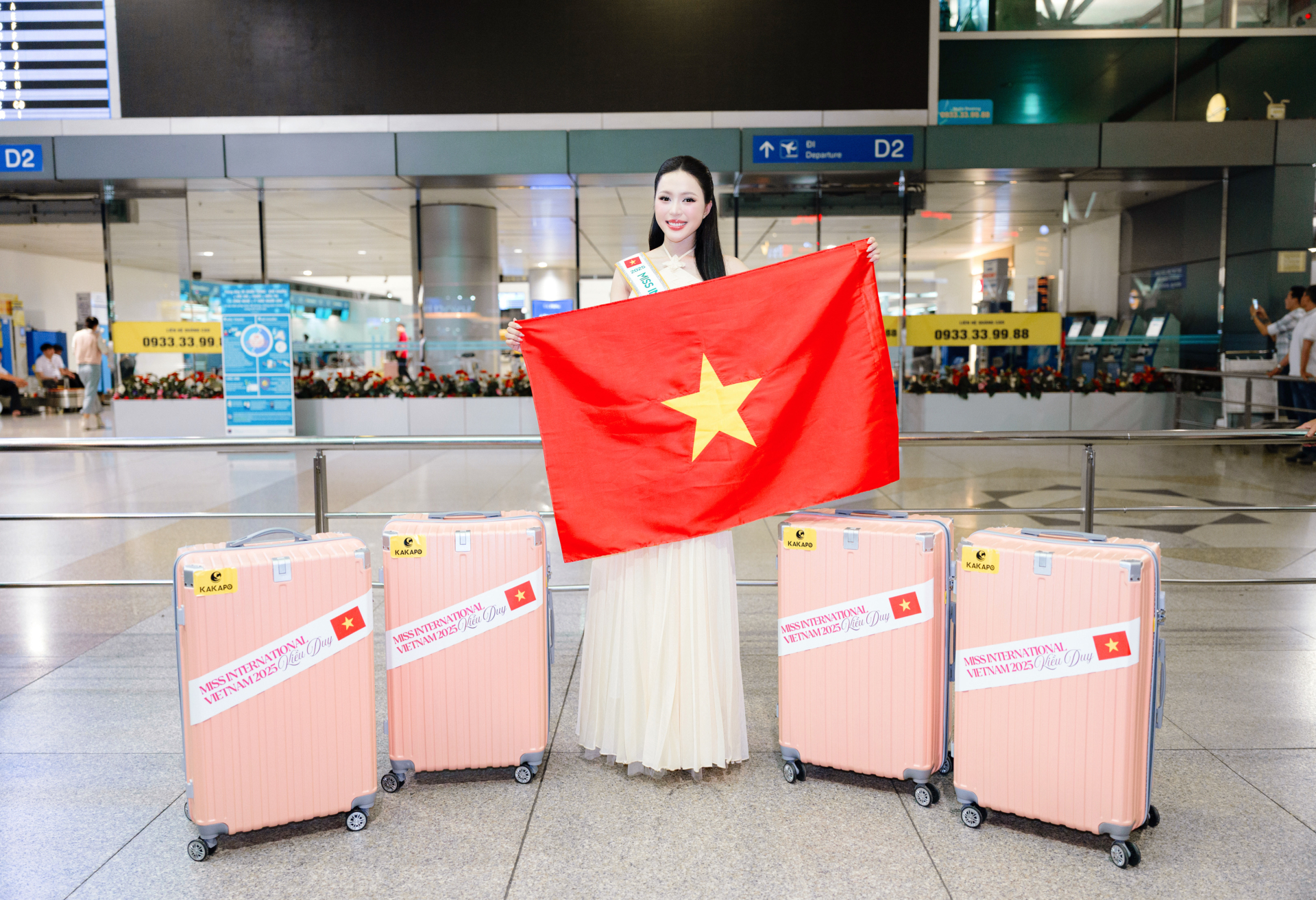 Hoa hậu Kiều Duy mang 100 kg hành lý, 30 bộ trang phục sang Nhật thi Miss International - ảnh 9
